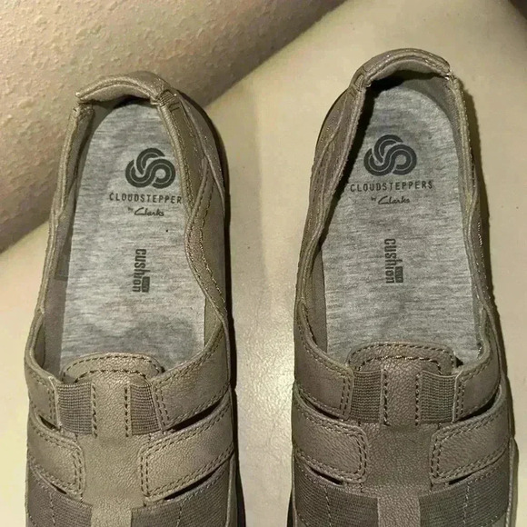 SOLD. SOLD. Clarks cloud steppers slip on. Size 7 1/2 narrow. - Picture 2 of 6